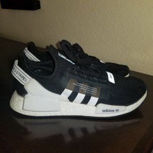 Adidas r1 v2 NMD Men's Size 8.5